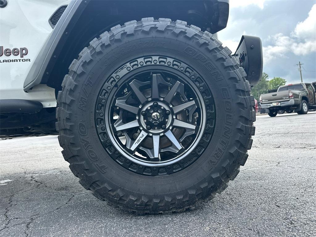 used 2020 Jeep Gladiator car, priced at $35,383