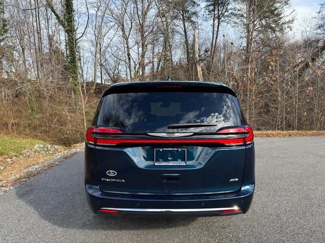 new 2025 Chrysler Pacifica car, priced at $44,999