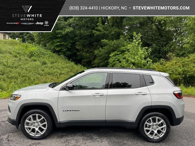 new 2024 Jeep Compass car, priced at $33,390