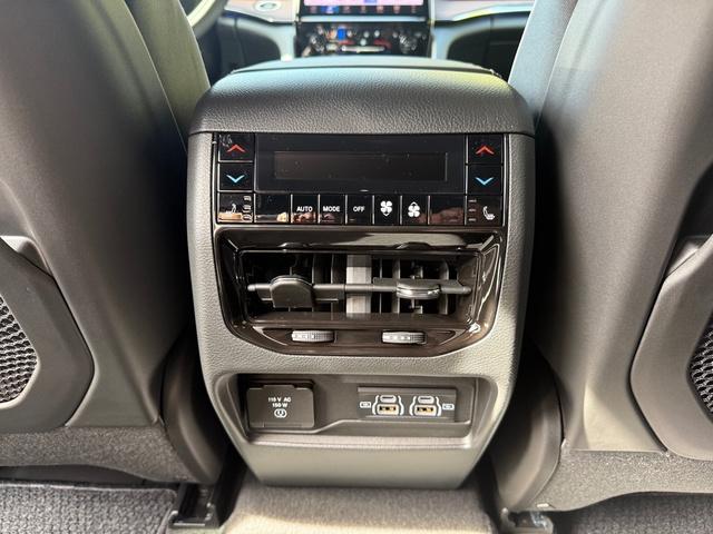 new 2025 Jeep Grand Cherokee car, priced at $58,790
