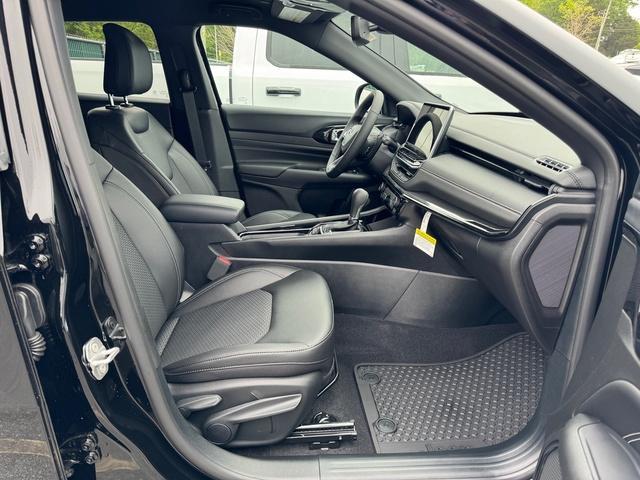 new 2024 Jeep Compass car, priced at $31,590