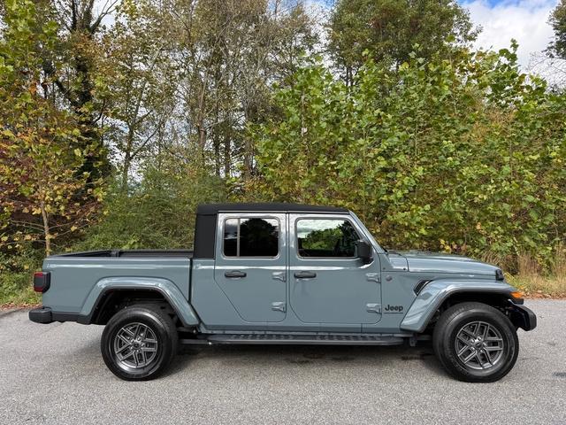 used 2024 Jeep Gladiator car, priced at $36,499