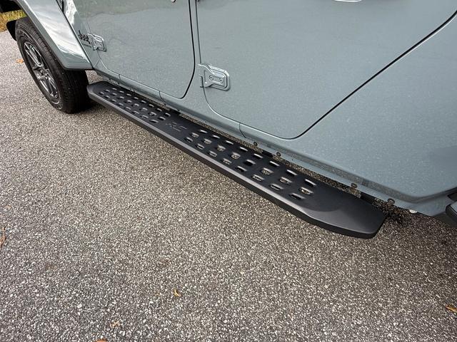 used 2024 Jeep Gladiator car, priced at $36,499