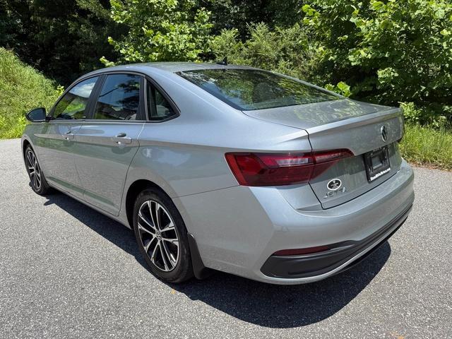 used 2024 Volkswagen Jetta car, priced at $21,999