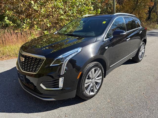 used 2025 Cadillac XT5 car, priced at $41,499