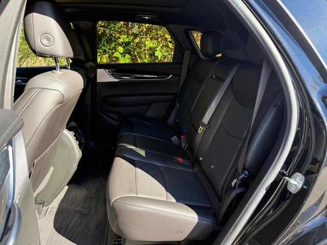 used 2025 Cadillac XT5 car, priced at $41,499