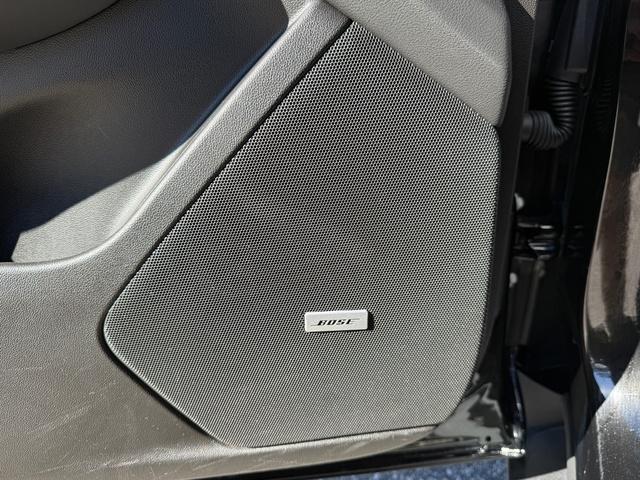 used 2025 Cadillac XT5 car, priced at $41,499