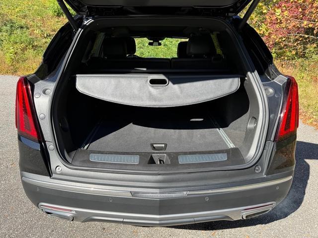 used 2025 Cadillac XT5 car, priced at $41,499