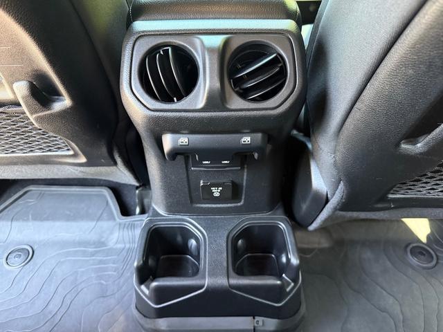 used 2022 Jeep Gladiator car, priced at $34,999