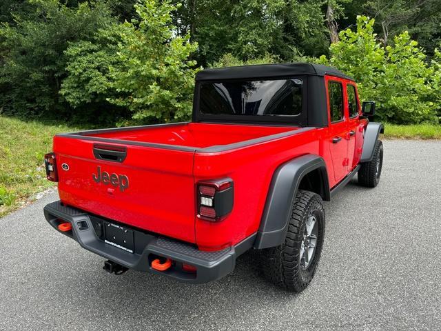 new 2024 Jeep Gladiator car, priced at $45,999