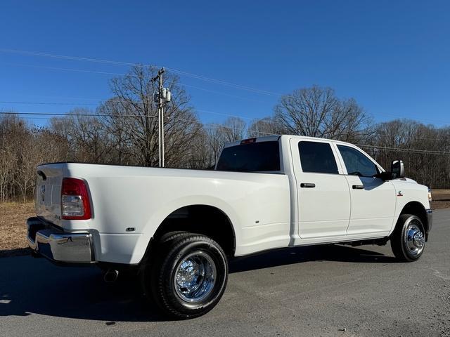 new 2024 Ram 3500 car, priced at $62,999