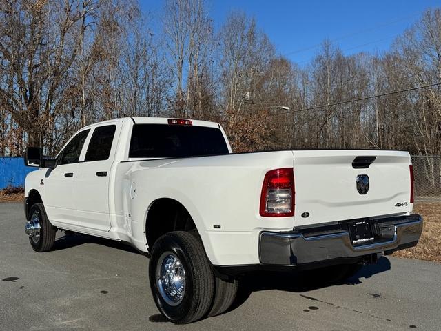 new 2024 Ram 3500 car, priced at $62,999