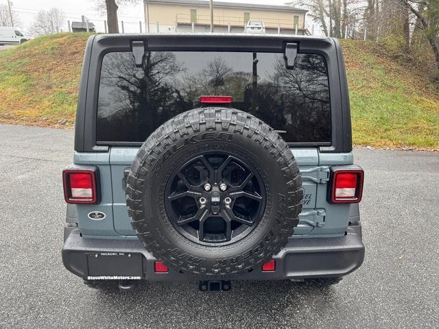 new 2025 Jeep Wrangler car, priced at $42,590