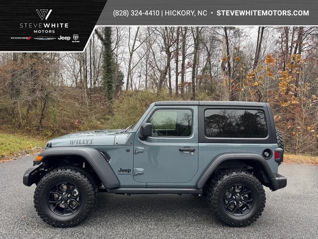 new 2025 Jeep Wrangler car, priced at $42,590