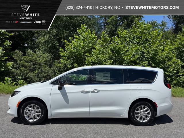 new 2025 Chrysler Voyager car, priced at $39,888