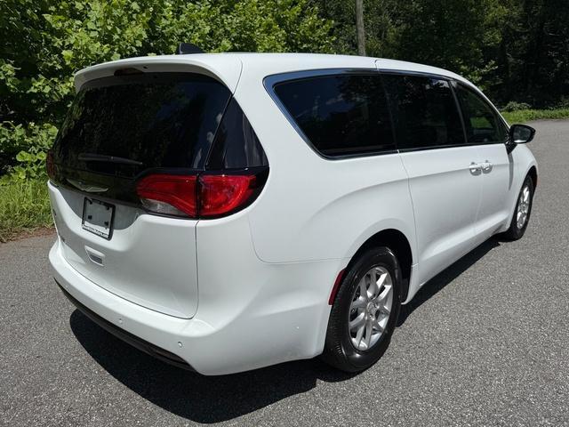 new 2025 Chrysler Voyager car, priced at $39,888