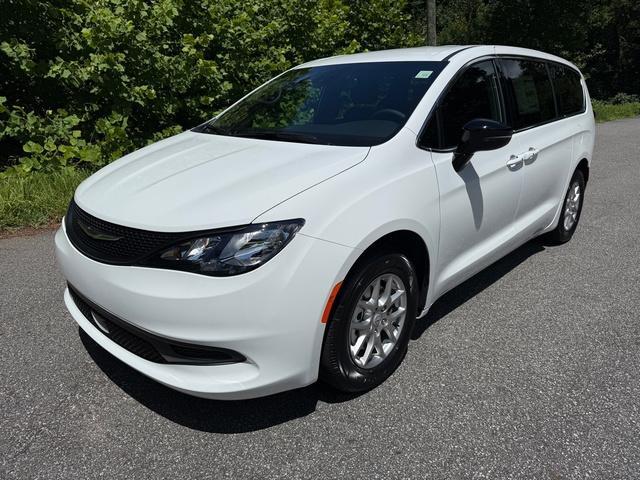 new 2025 Chrysler Voyager car, priced at $39,888