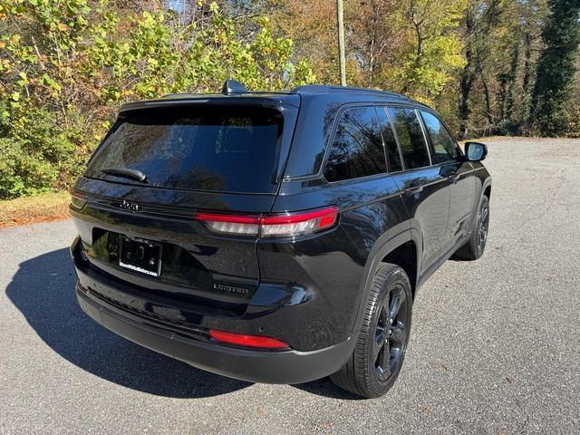 used 2023 Jeep Grand Cherokee car, priced at $37,999