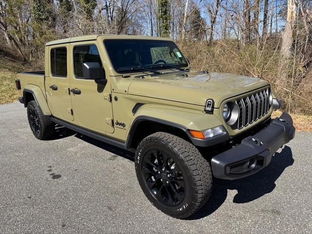 new 2025 Jeep Gladiator car, priced at $42,999