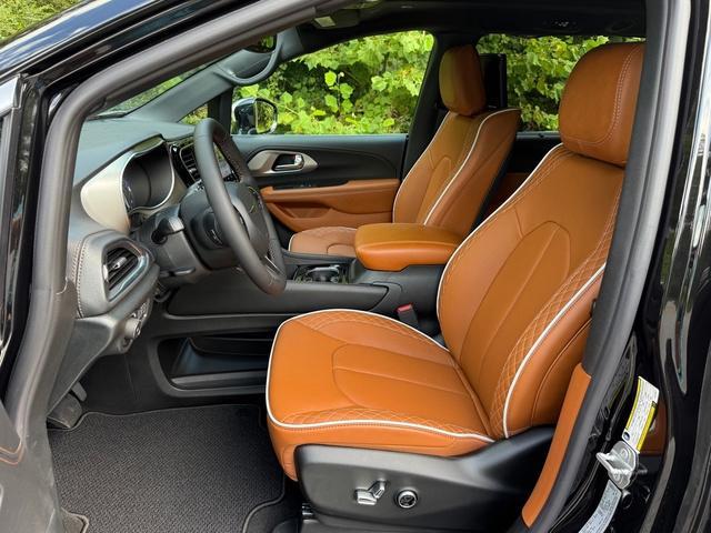 new 2026 Chrysler Pacifica car, priced at $52,390