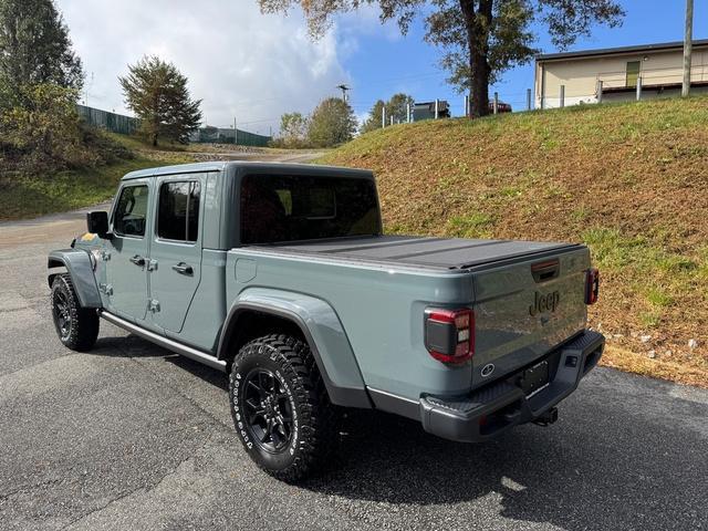 new 2024 Jeep Gladiator car, priced at $48,590