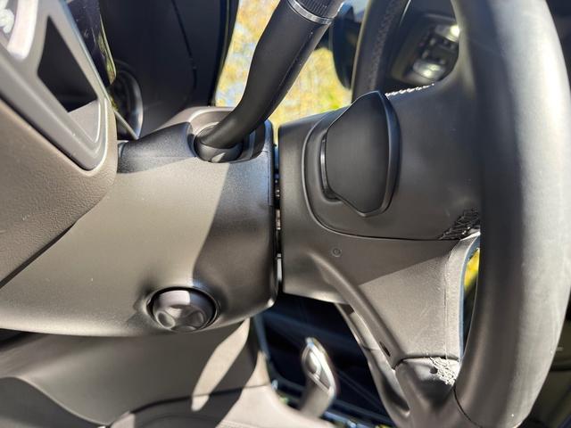 used 2025 Cadillac XT5 car, priced at $40,999