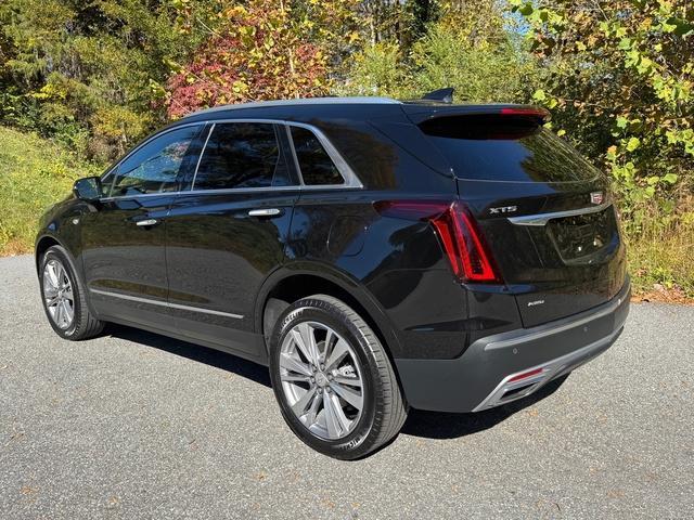 used 2025 Cadillac XT5 car, priced at $40,999