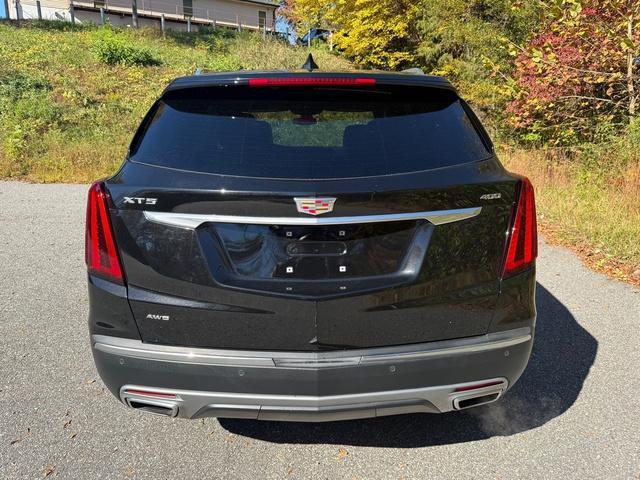 used 2025 Cadillac XT5 car, priced at $40,999