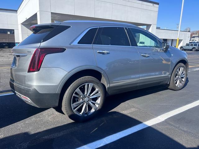 used 2025 Cadillac XT5 car, priced at $40,999