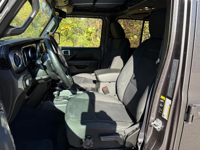 used 2022 Jeep Wrangler Unlimited car, priced at $33,999