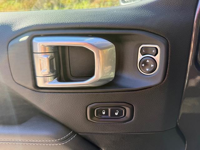 used 2022 Jeep Wrangler Unlimited car, priced at $33,999