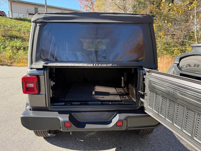 used 2022 Jeep Wrangler Unlimited car, priced at $33,999