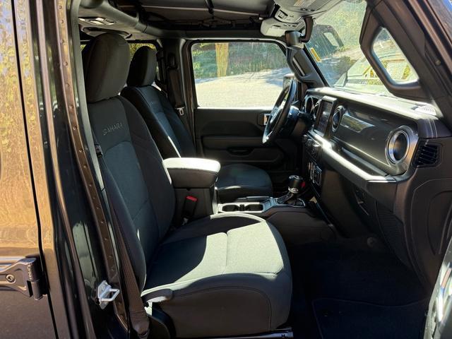 used 2022 Jeep Wrangler Unlimited car, priced at $33,999