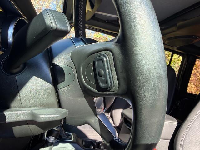 used 2022 Jeep Wrangler Unlimited car, priced at $33,999