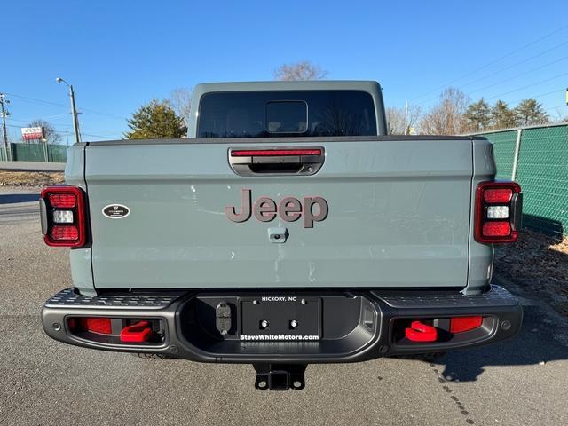 new 2025 Jeep Gladiator car, priced at $57,999