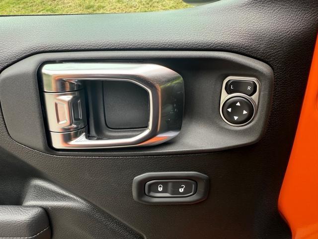 new 2025 Jeep Gladiator car, priced at $47,795