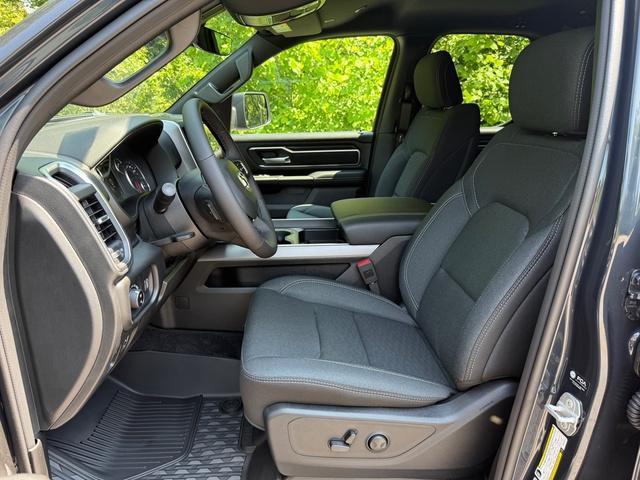 new 2025 Ram 1500 car, priced at $48,342