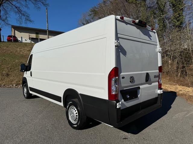 new 2024 Ram ProMaster 3500 car, priced at $57,975