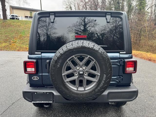 new 2025 Jeep Wrangler car, priced at $44,999