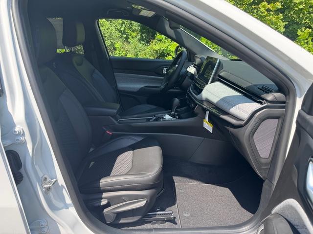 new 2025 Jeep Compass car, priced at $28,500