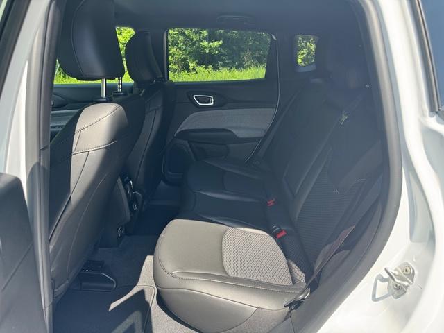 new 2025 Jeep Compass car, priced at $28,500