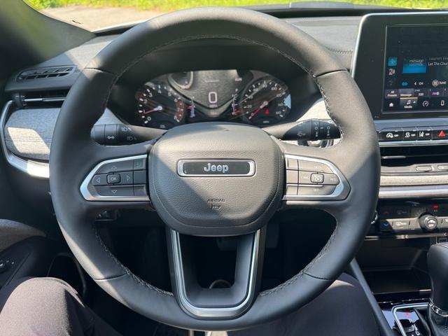 new 2025 Jeep Compass car, priced at $28,500