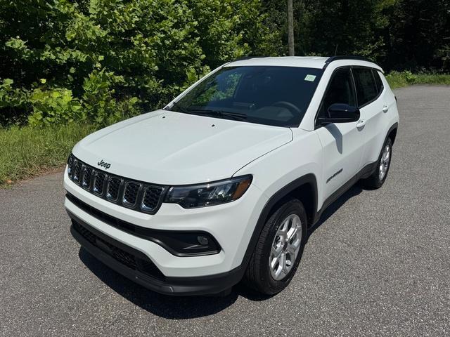 new 2025 Jeep Compass car, priced at $28,500