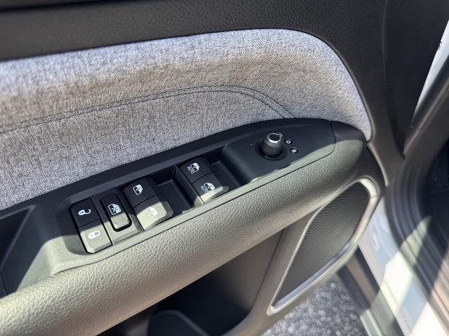new 2025 Jeep Compass car, priced at $28,500