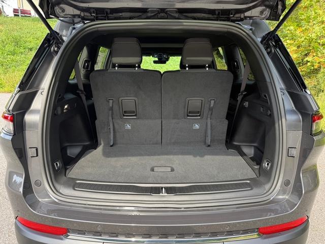new 2025 Jeep Grand Cherokee L car, priced at $40,890