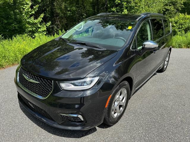 used 2022 Chrysler Pacifica car, priced at $36,999