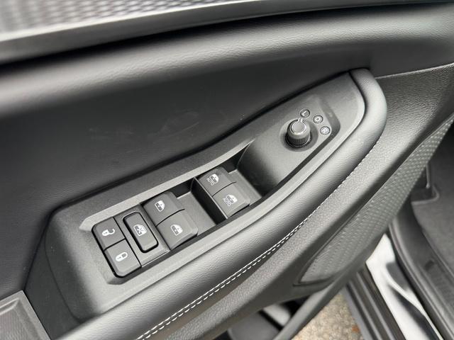 used 2025 Jeep Grand Cherokee car, priced at $39,999