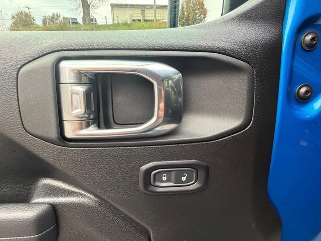 used 2025 Jeep Wrangler car, priced at $30,999