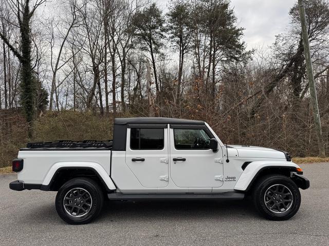 used 2022 Jeep Gladiator car, priced at $34,999