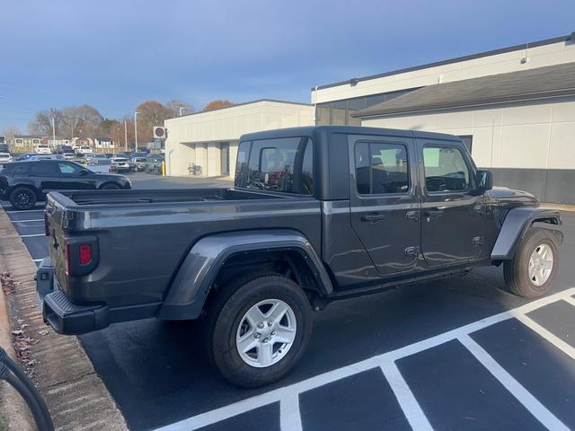 used 2022 Jeep Gladiator car, priced at $26,999